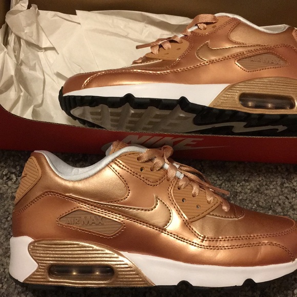 Shoes - Picture 2 of 3